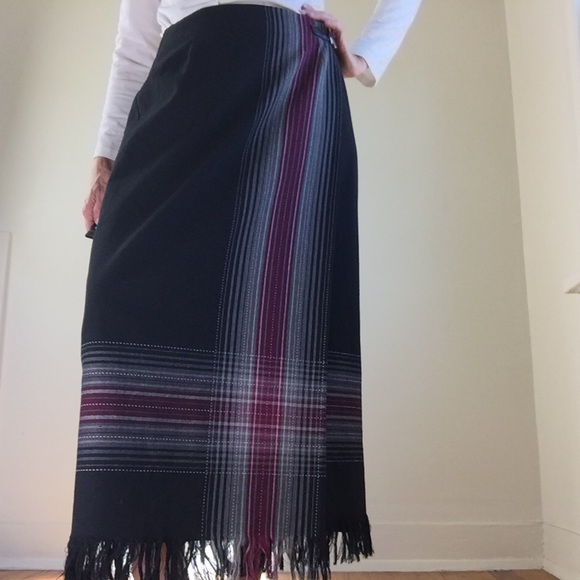 Sag Harbor Fringe Maxi Wrap Skirt Size 6 - Picture 3 of 16